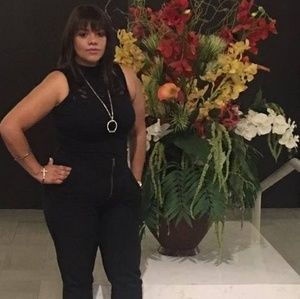 Meet your Posher, Eva